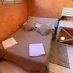 Ca Romantica a spacious apartment at ACCADEMIA